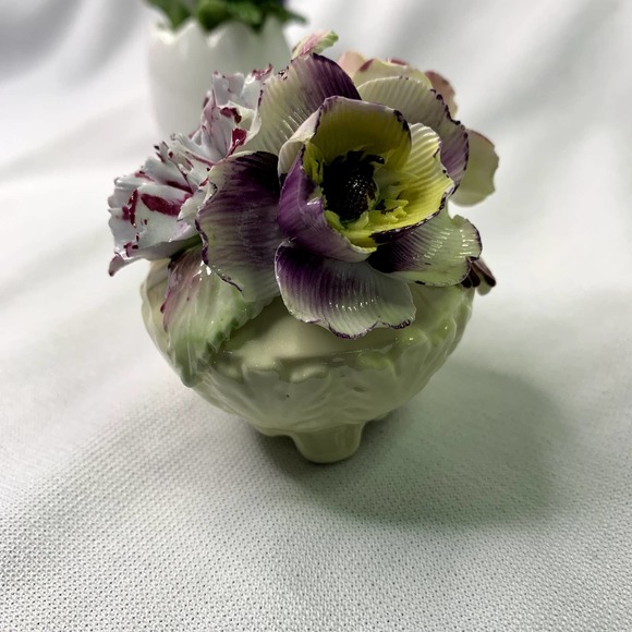 Vintage Porcelain Radnor Staffordshire England Bone China Flowers Sq Vase MINT - Picture 5 of 6